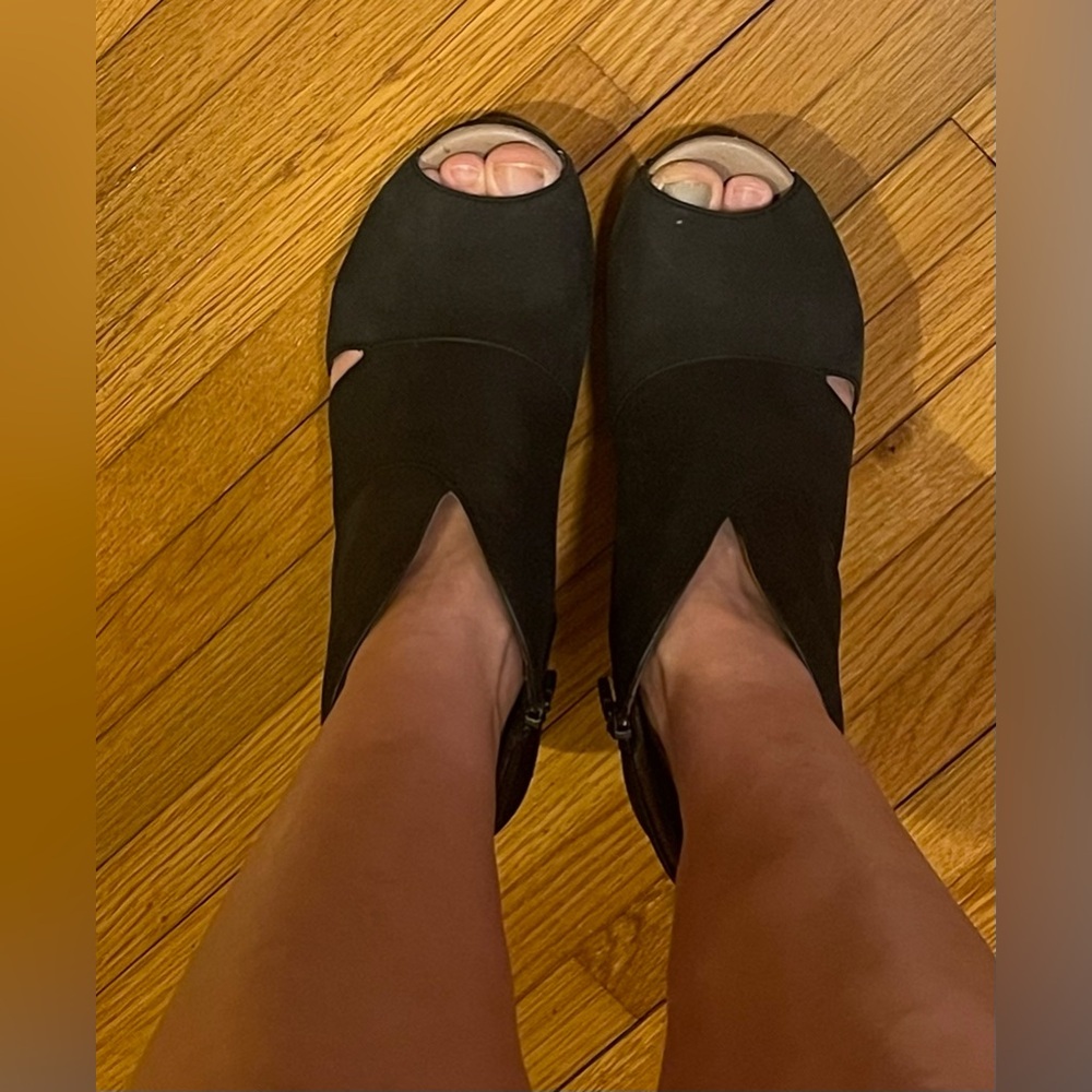 Dansko Delphine⚡️ Black Peep-Toe Wedge Booties ⚡️ - Picture 8 of 11